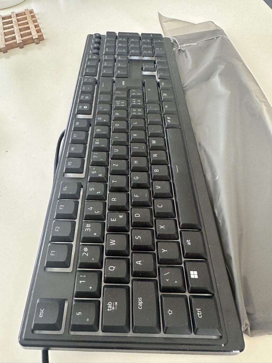 Razer Claviers: Razer Ornata V3 – Neuf (Voir description) à Onex par whoiselijah 1