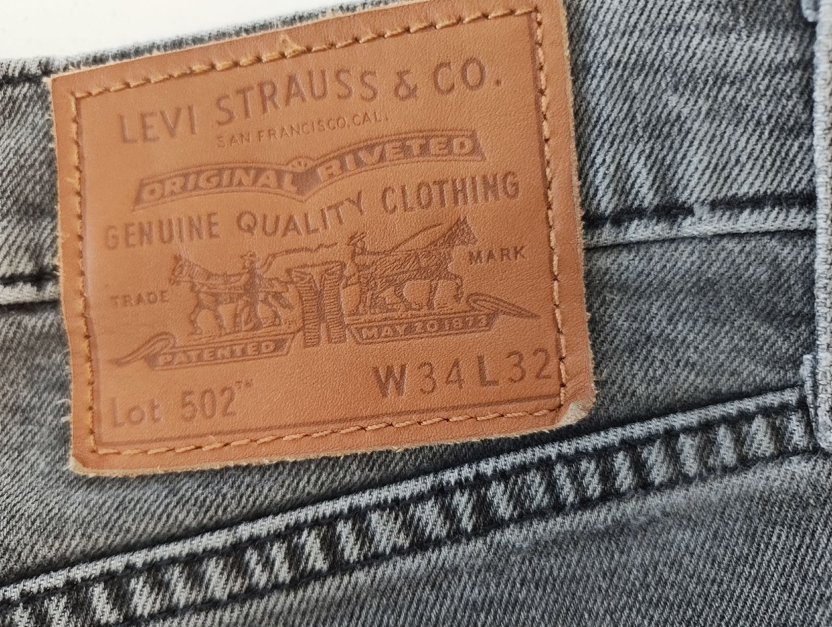Levi's Jeans: Levi's 502 w34 l32 – Usato da Sion venduto da Mizzaa 1