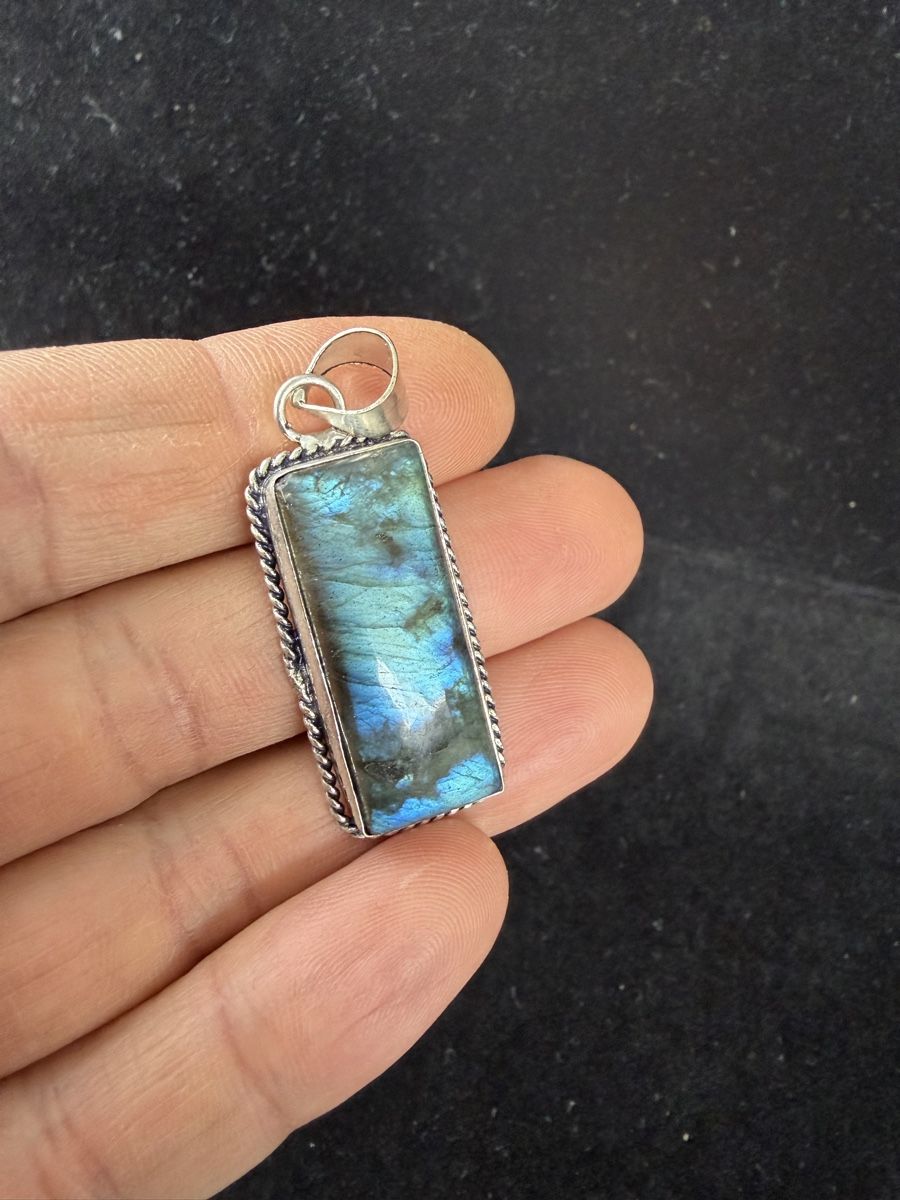 Pierres précieuses: Pendentif Labradorite – D'occasion à Bouveret par GemX 3