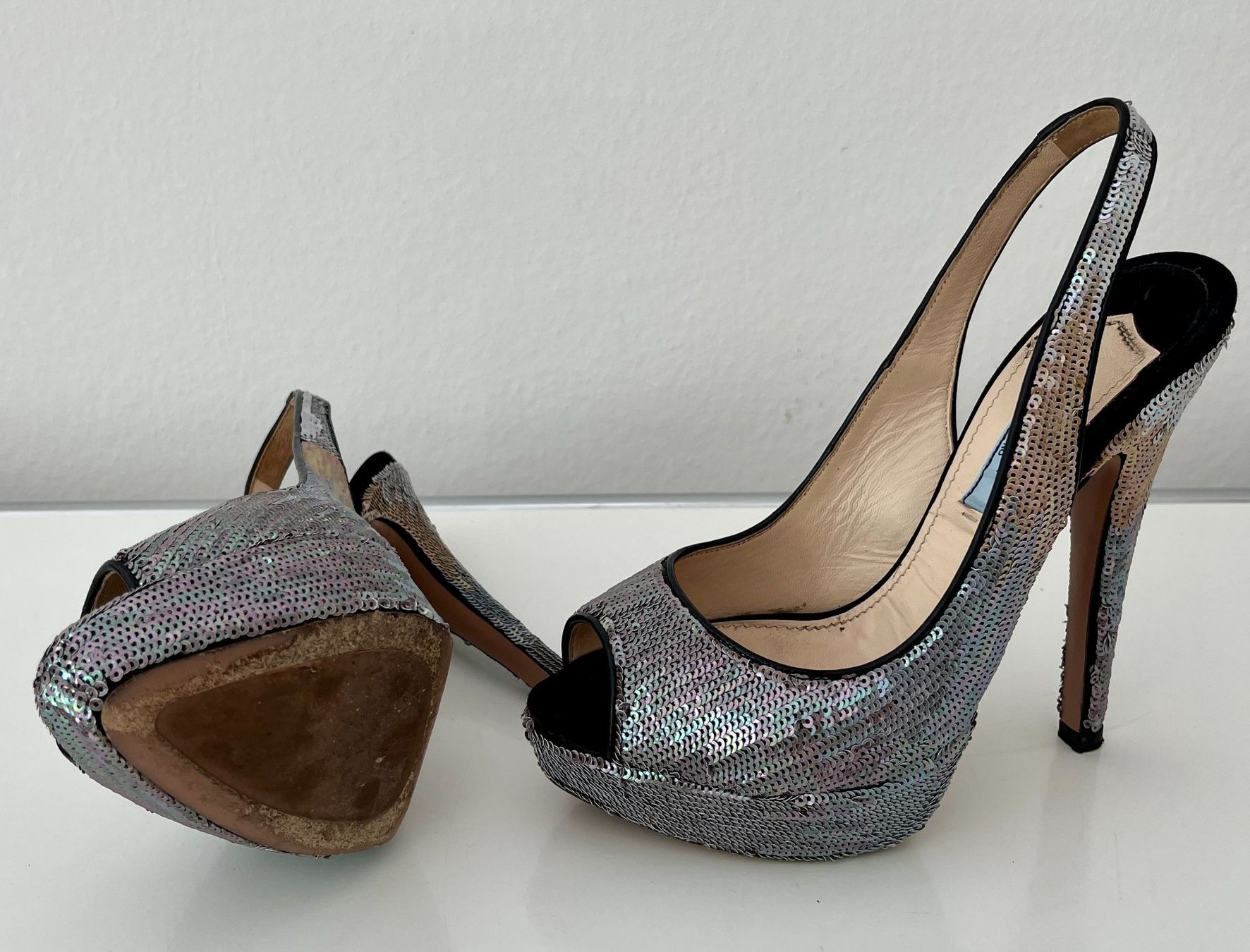 Prada Scarpe da donna: Prada Peep Toe Pumps mit Pailletten – Usato da Zürich venduto da nwr 1