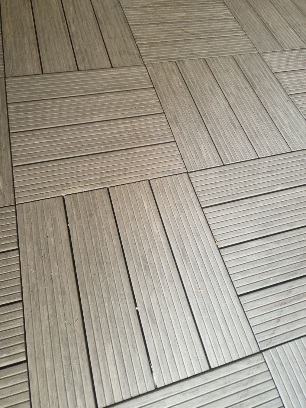 Coop Rivestimenti per pavimenti: WPC-OUTDOOR-FLIESEN RAINBODECK – Usato da Schliern b. Köniz venduto da Jemy94 2