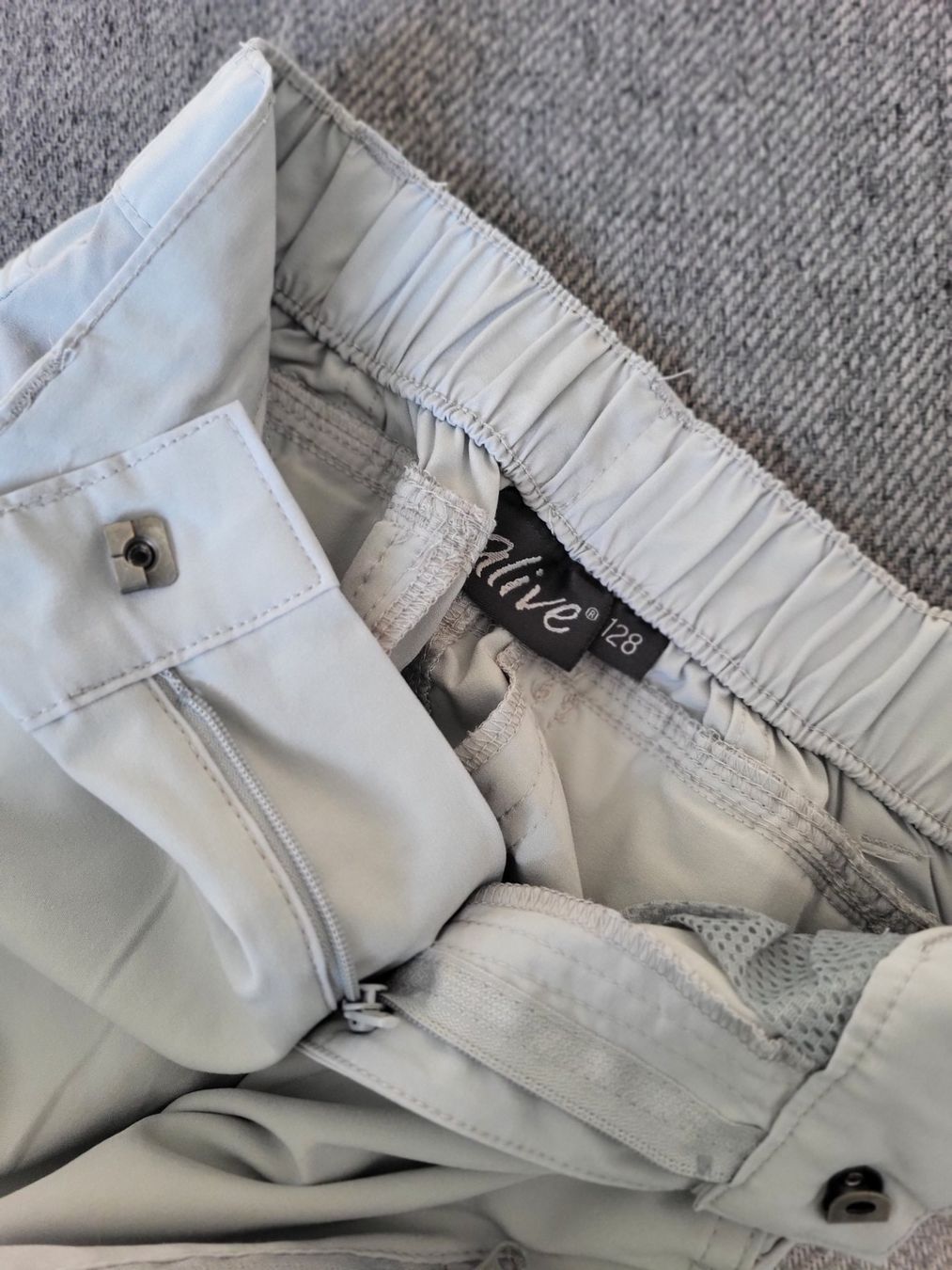 Pantalons: Outdoorhose Sommer gr. 128 Zipp – Neuf (Voir description) à Boswil par i12i 4