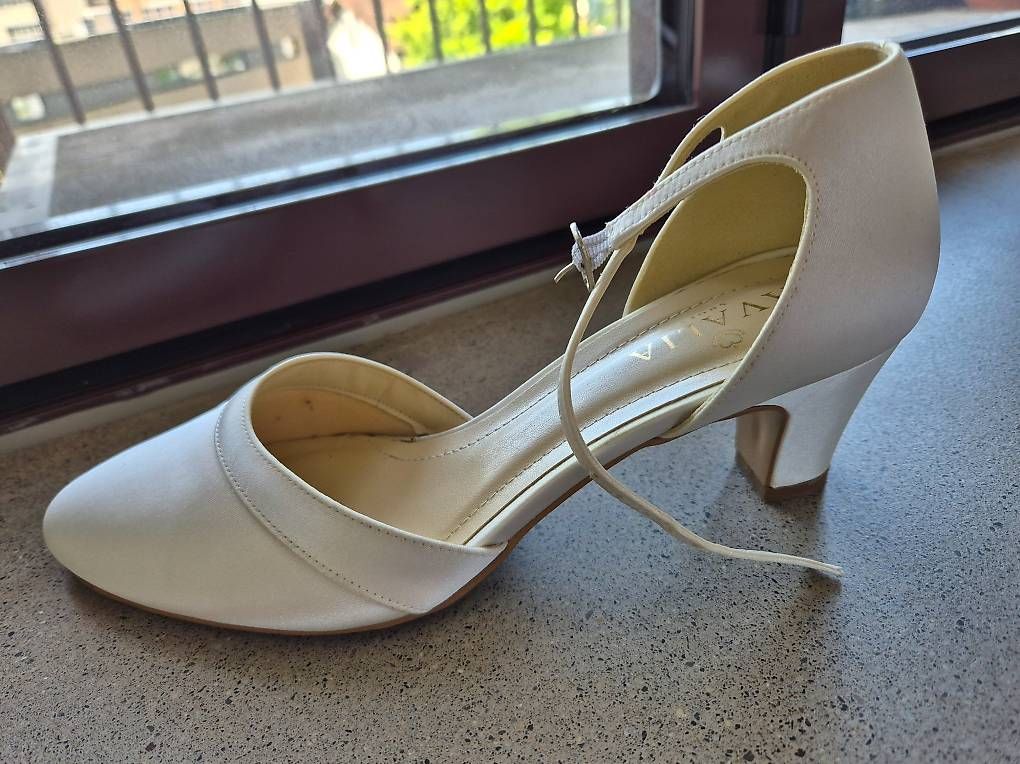 Scarpe da donna: Avalia Brautschuh – Usato da Frauenfeld venduto da ziilli 1