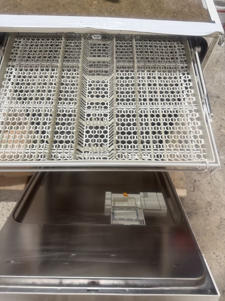 Geschirrspüler: Miele Geschirrspüler G 2430-60 SCI - – Gebraucht aus Rüdlingen von Lichee 2