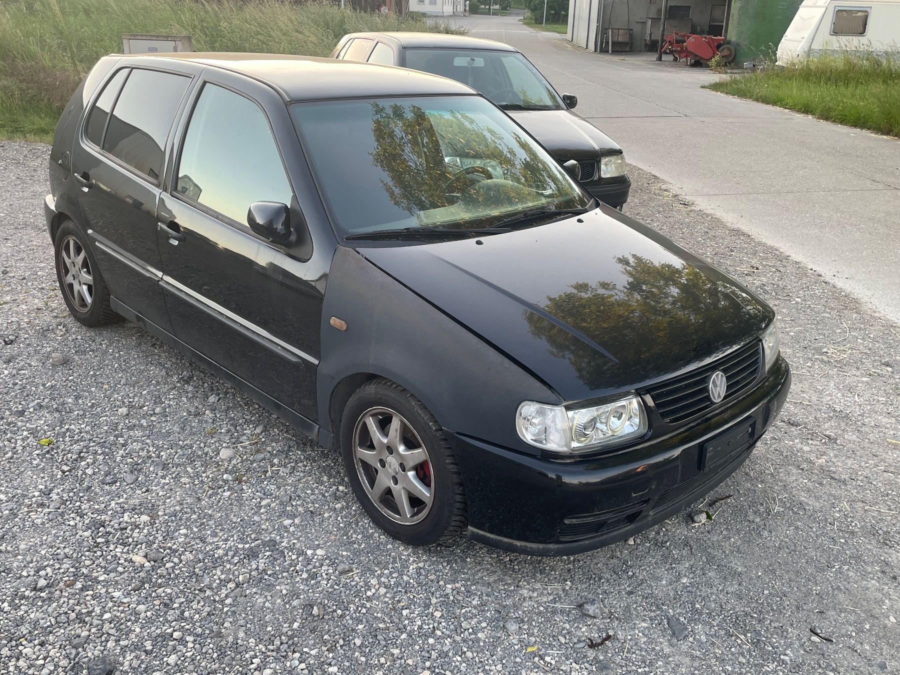 VW Autos: 2x VW Polo 6N GTI 16V / FÜR ERSATZTEILE – Defekt aus Gletterens von XBHS7412 2