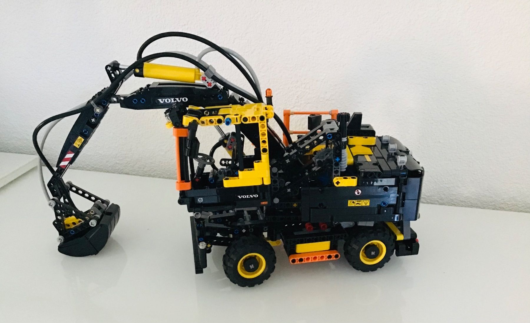 Lego Kit di costruzioni: Lego Technik 42053 Volvo Radbagger – Usato da Rodersdorf venduto da alfa03 4