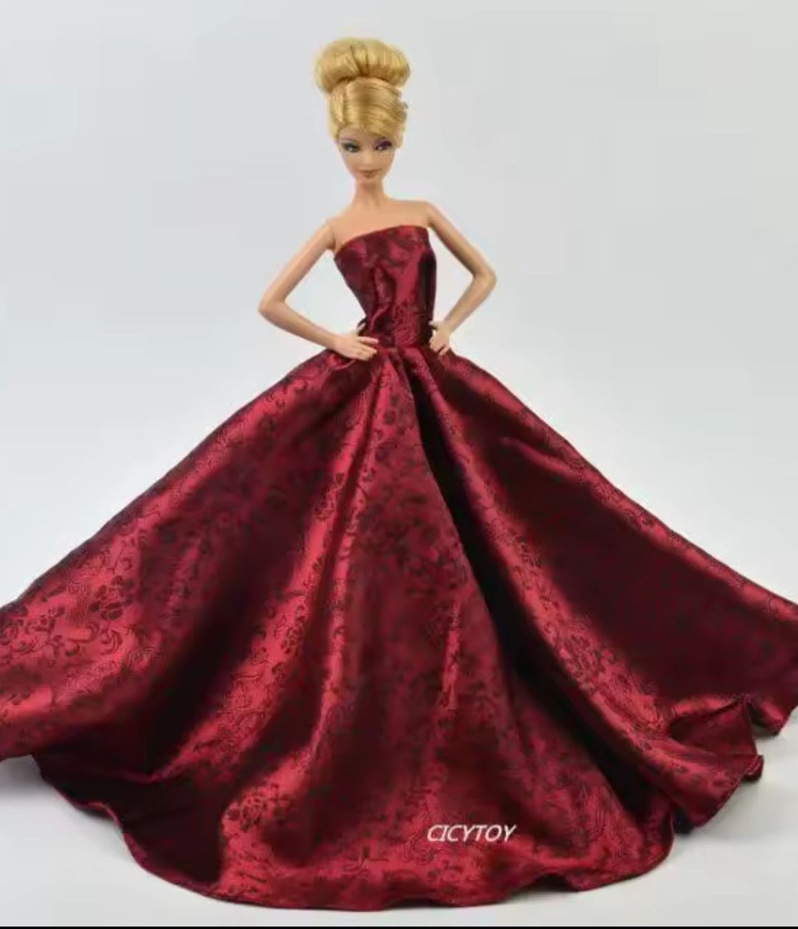 Puppen: BARBIE KLEID  INKL. 1 PAAR SCHUHE – Neu (gemäss Beschreibung) aus Stansstad von Teilnehmer1