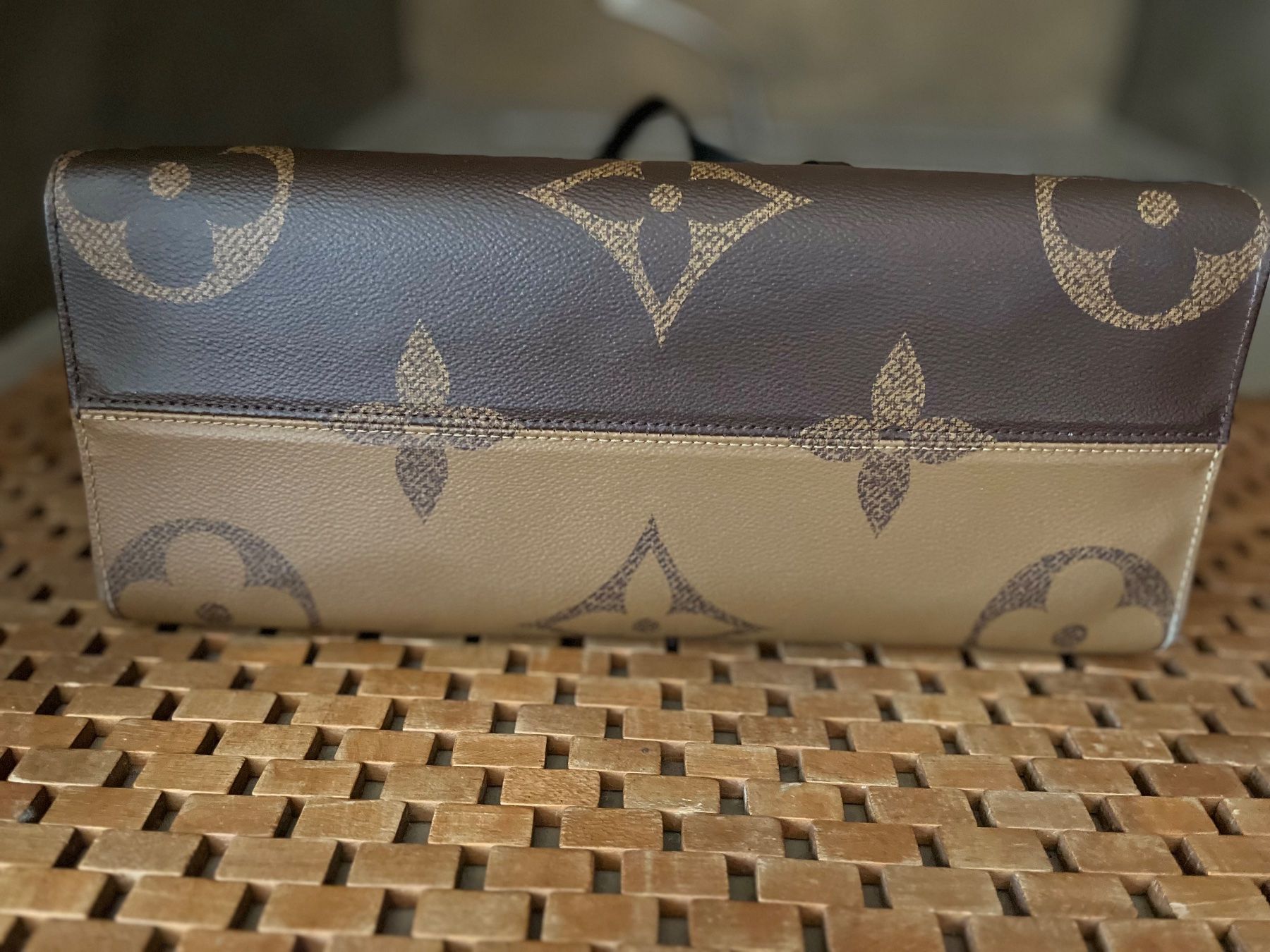 Louis Vuitton Borse da donna: Louis Vuitton OnTheGo MM – Usato da Meiringen venduto da KND01 4
