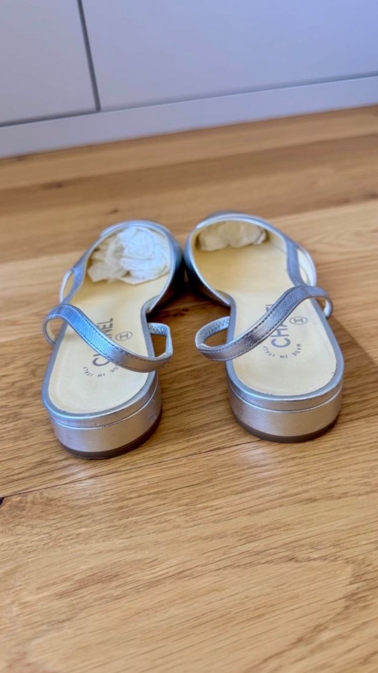 Chanel Scarpe da donna: Chanel Slingbacks Silver, Size 38,5, Great Condition! – Usato da Münchenstein venduto da mag_ck5y 2