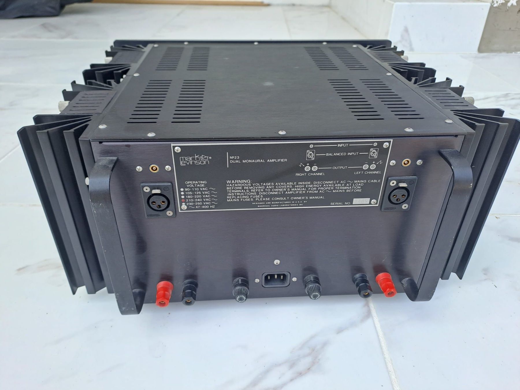 Mark Levinson Amplificatori: Mark Levinson No 23 – Usato da La Neuveville venduto da austinpowers70 1
