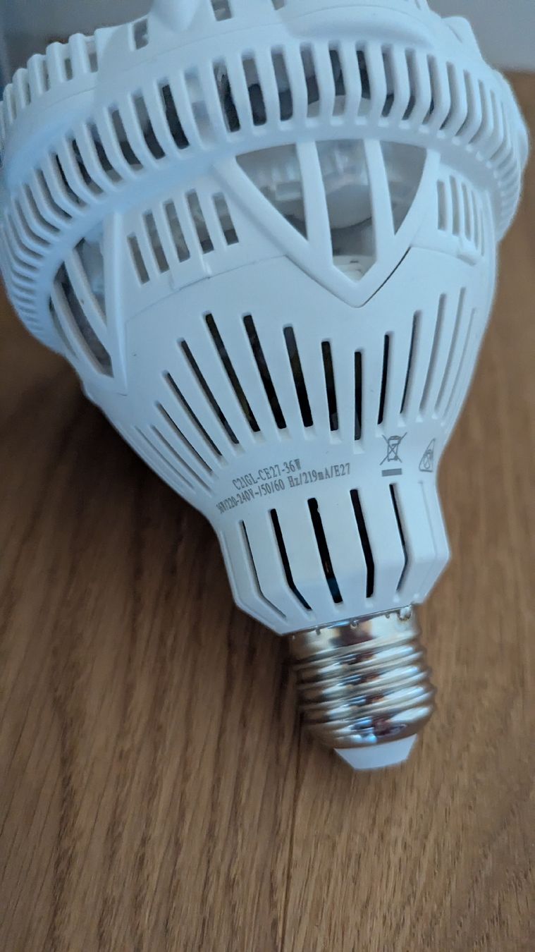 Lampes: Pflanzenlampe – D'occasion à Aarau par alinavanessa 4