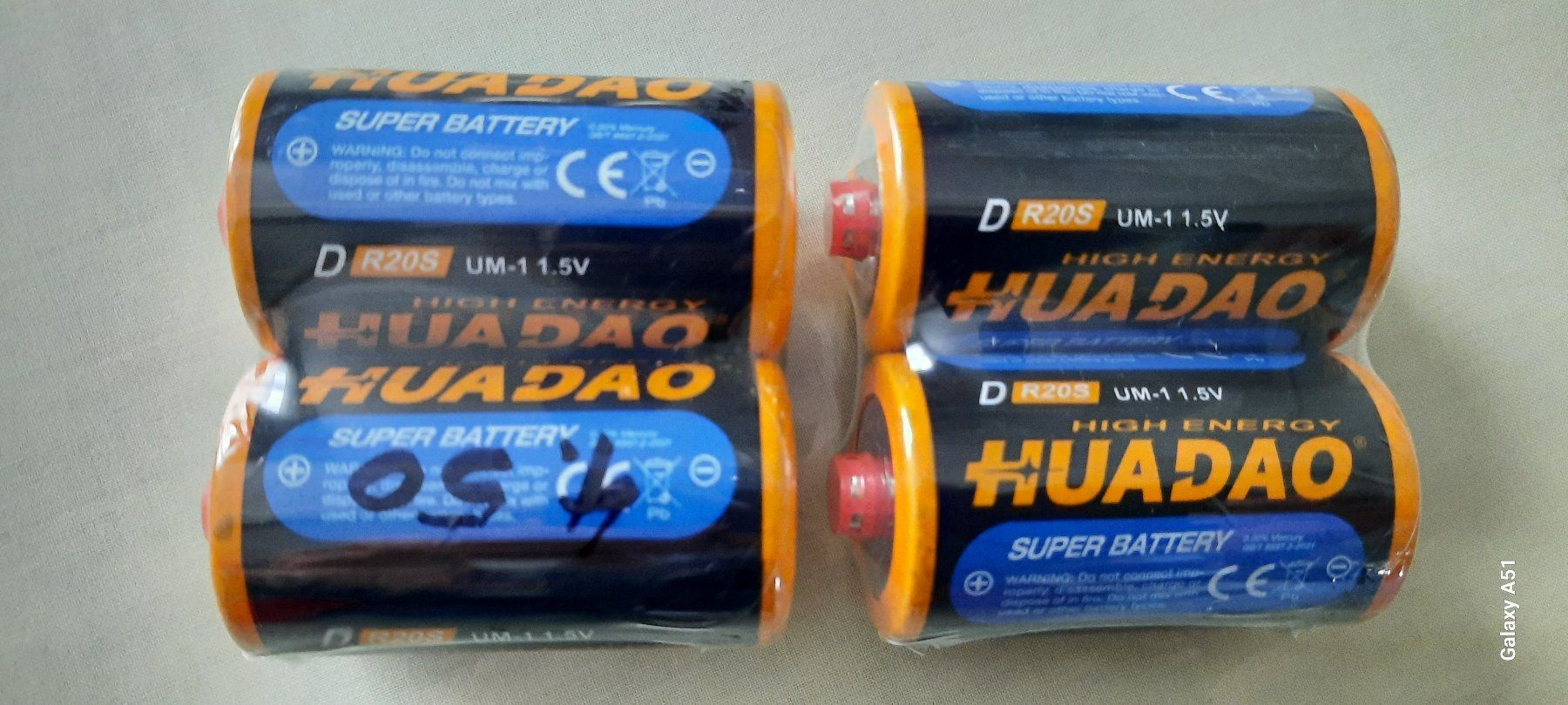 Caricatori & Batterie: 4 Neue Batterien – Nuovo e nell'imballaggio originale da Degersheim venduto da chatzgrau 1