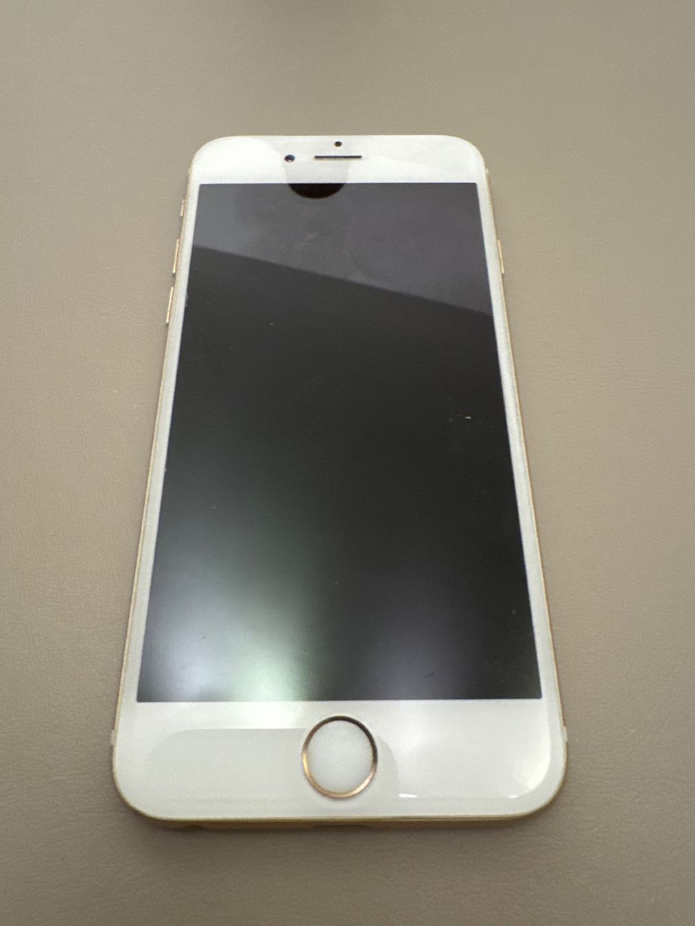 Apple Portables: iPhone 6 – Défectueux à Adliswil par Busys