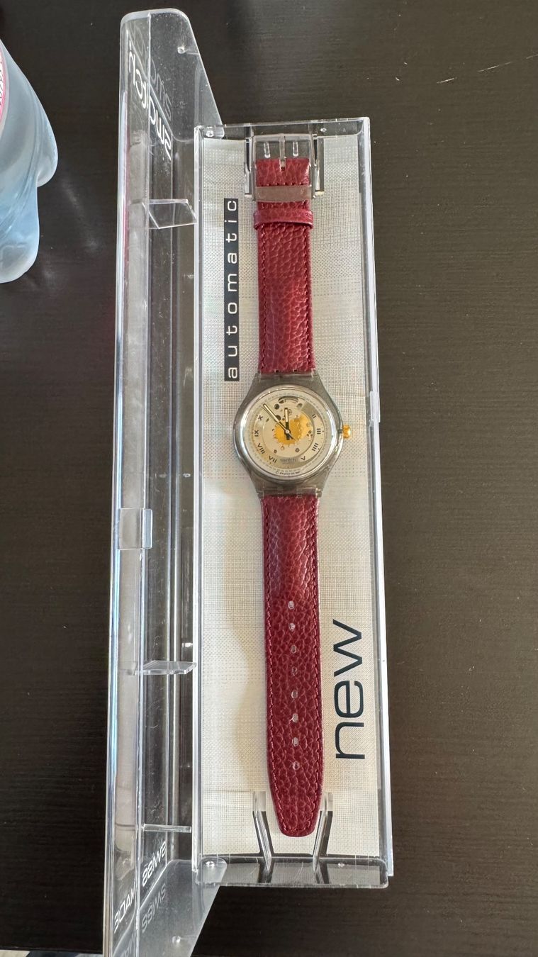 Swatch Montres: SWATCH Automatic "RUBIN" (SAM100) - NEU mit Box – Neuf avec emballage d'origine à Birsfelden par Berg41_7 2