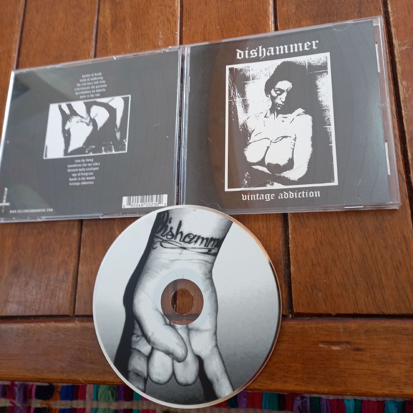 CD: dishammer- vintage... – Usato da St-Cergue venduto da VeganWarrior
