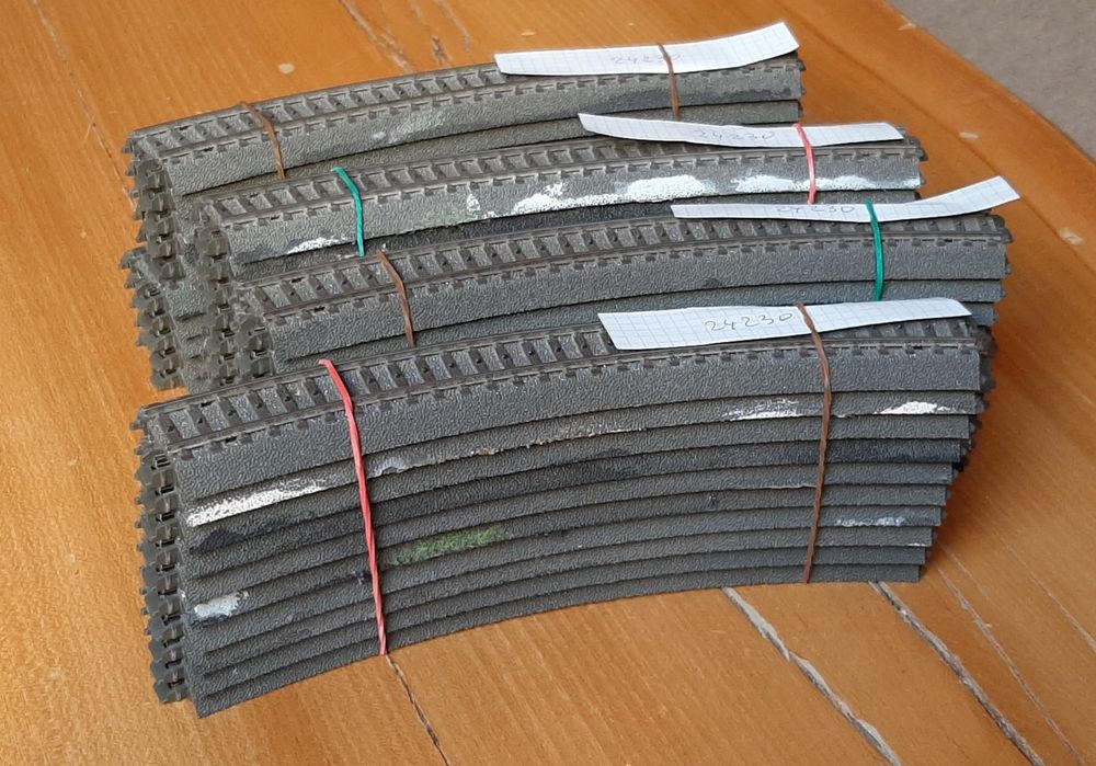 40 voies C Marklin No 24230 (D'occasion) à Monthey pour CHF 59 – avec ...