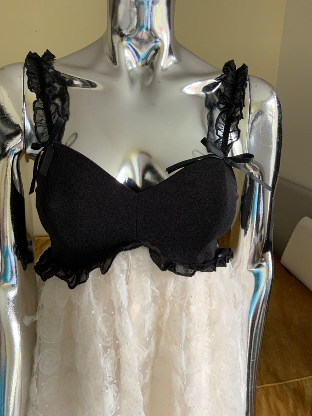 Vestiti: Party kleid gr s – Usato da Langnau am Albis venduto da Judithsebi 1