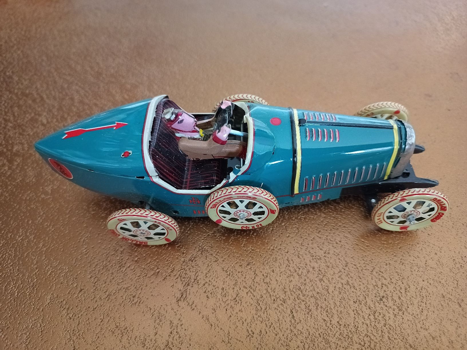 Spielzeuge: Ein Paya Blechspielzeugauto Bugatti, 1930 – Gebraucht aus Nottwil von Dorje67 1