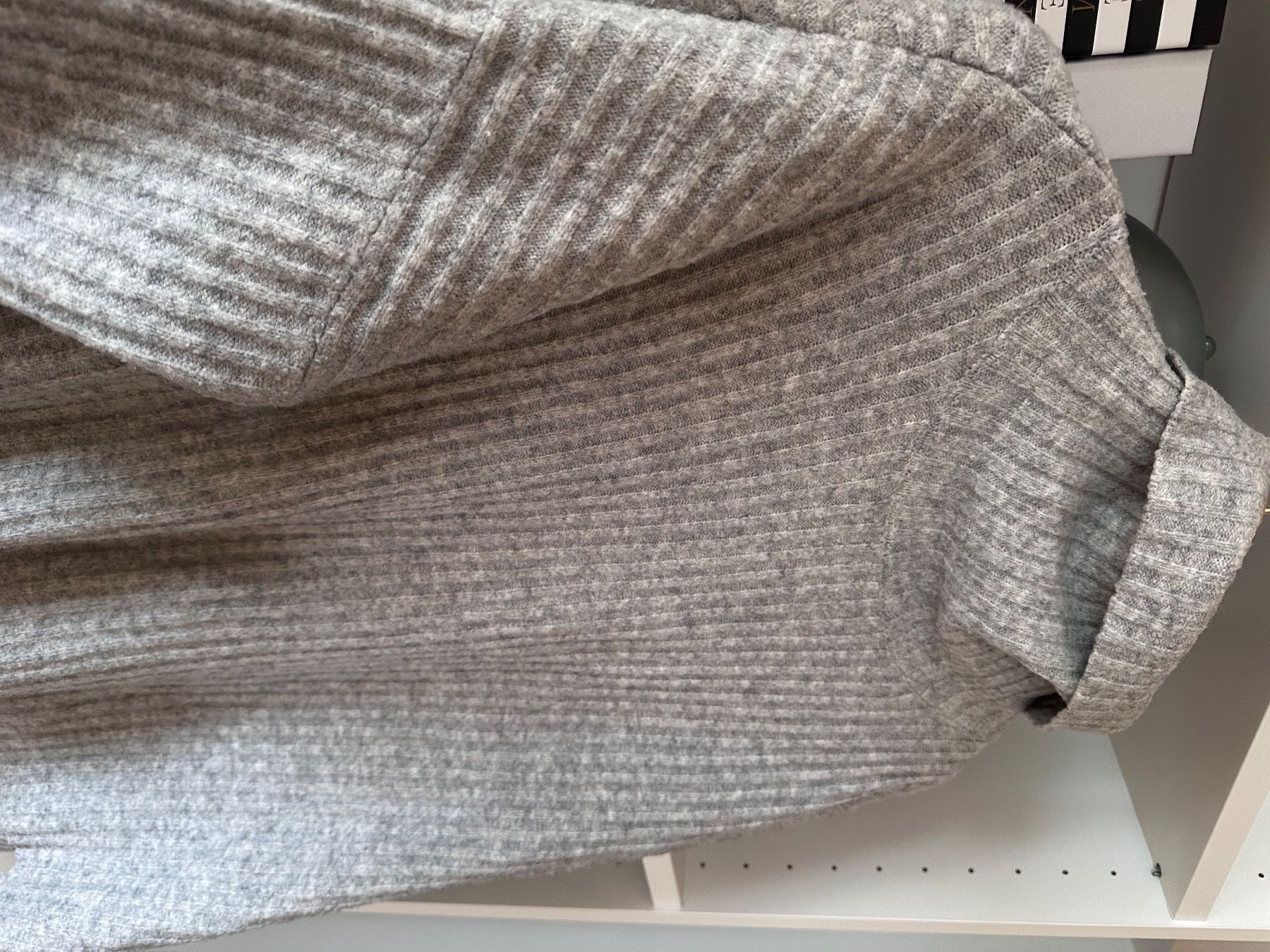Maglioni & Felpe: Rollkragenpullover Pullover a oversized fit Zara H&M – Usato da Zürich venduto da Lotta1509 3