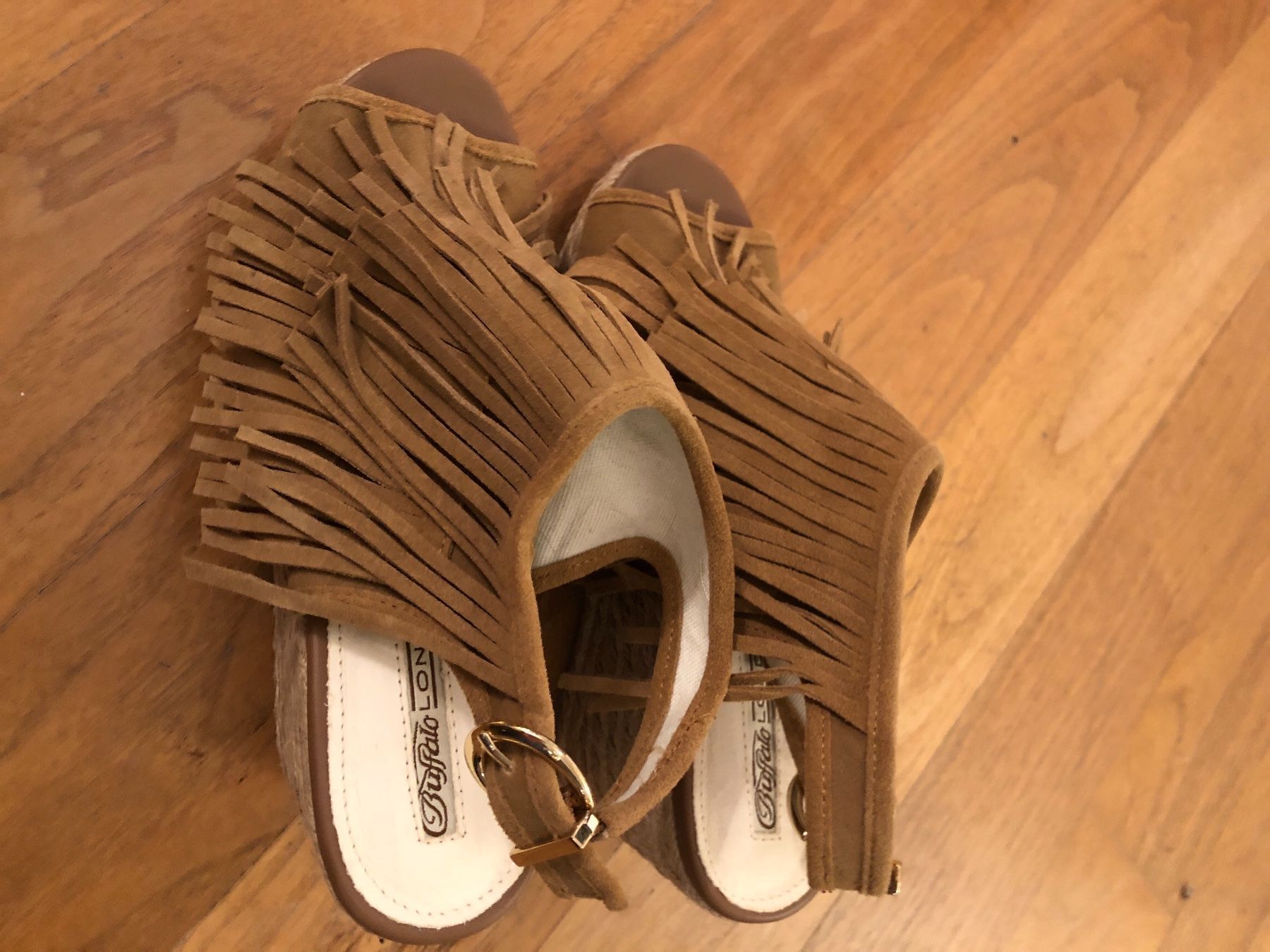 Buffalo Scarpe da donna: Buffalo Schuh NEU! – Usato da Jenins venduto da Pocahontas013