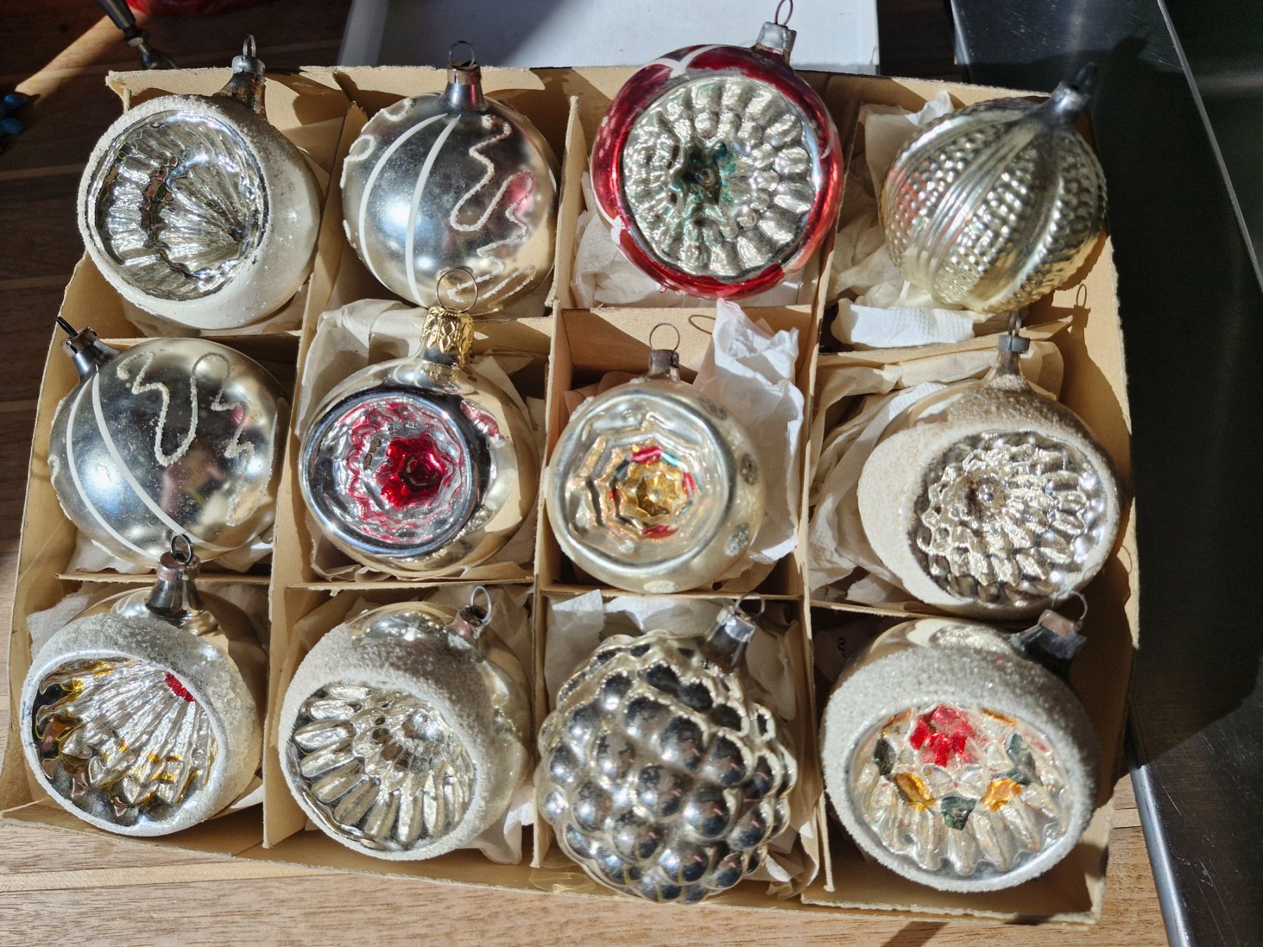 Toutes les décorations: antiker Christbaumschmuck – D'occasion à Guarda par rue_bpd7