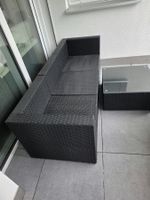 Terrassen Lounge mit Tisch ohne Polster