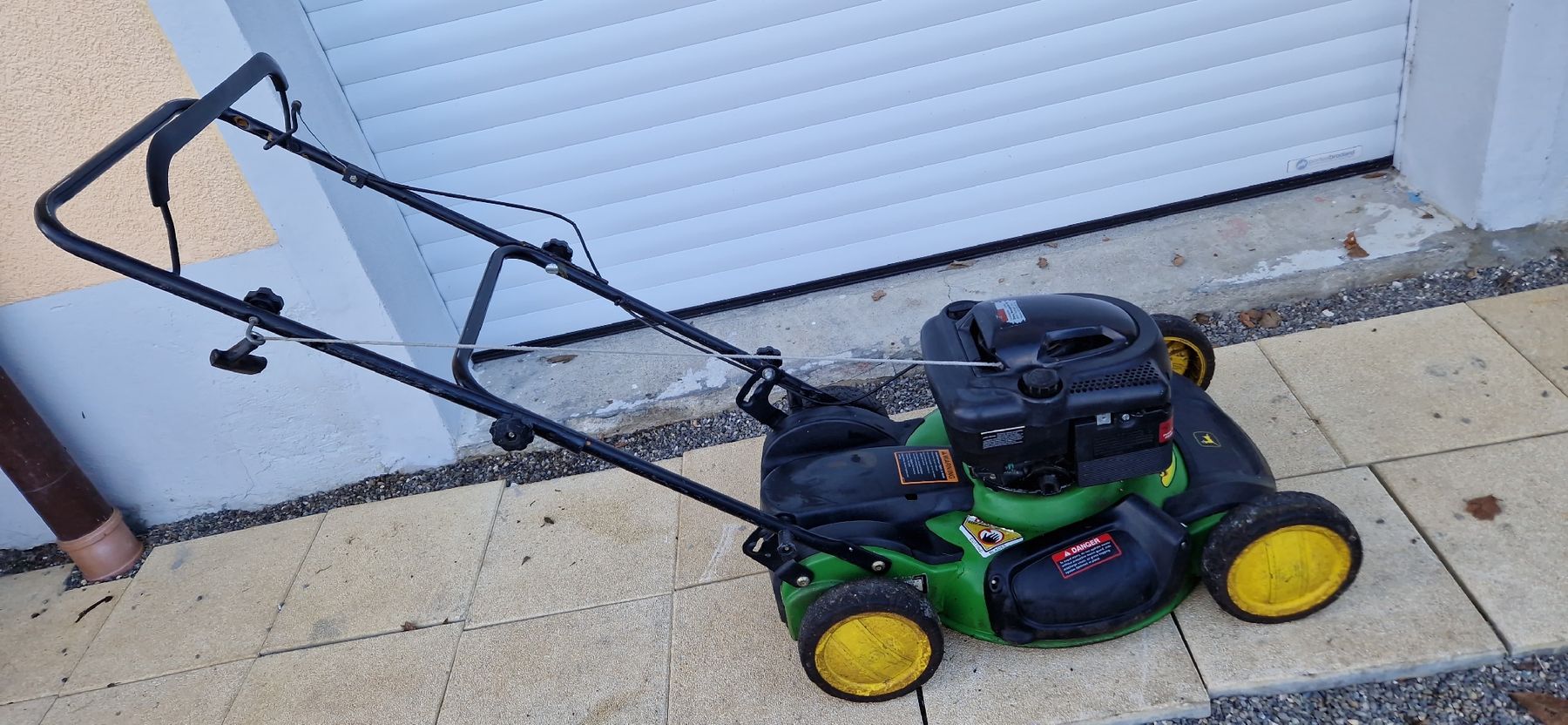 John Deere Tagliaerba: Tondeuse à gazon pro John Deere – Usato da St. Ursen venduto da cpi23 4