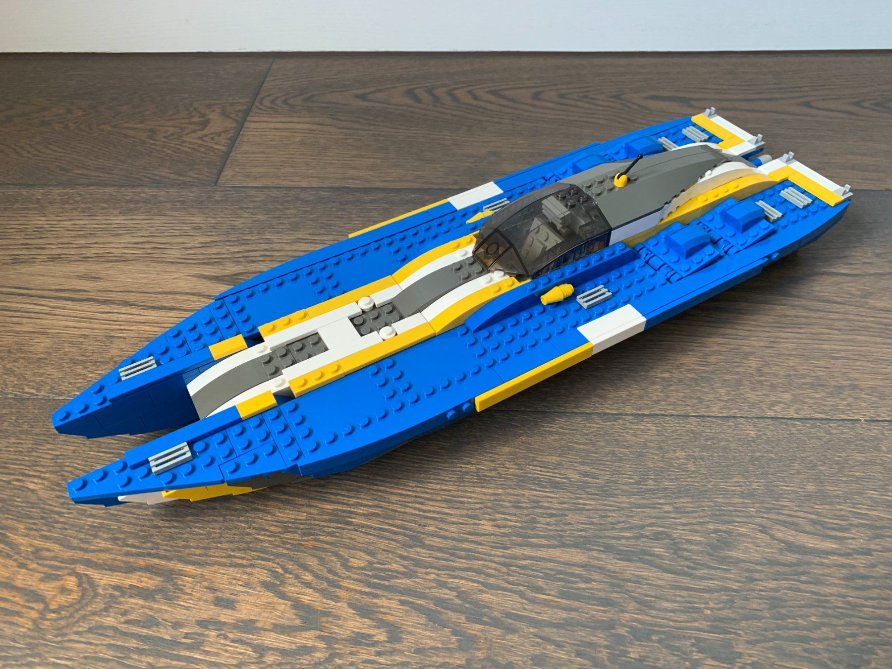 Lego Kit di costruzioni: Lego Designer Set - Speedboot (4402) – Usato da Zug venduto da Cobra.73 1