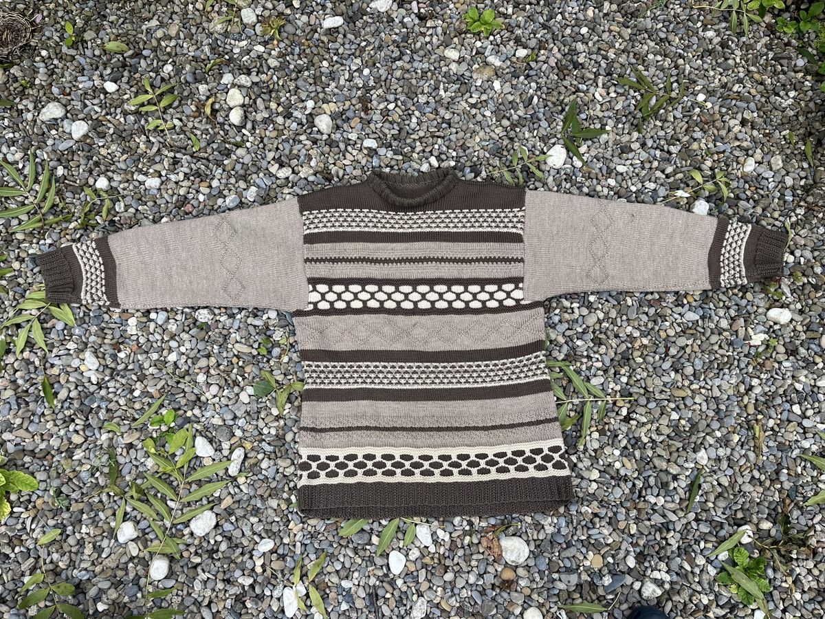 Maglioni & Felpe: Handgestrickter Pullover fast wie Neu – Usato da Wetzikon ZH venduto da Fliegender_aal 1