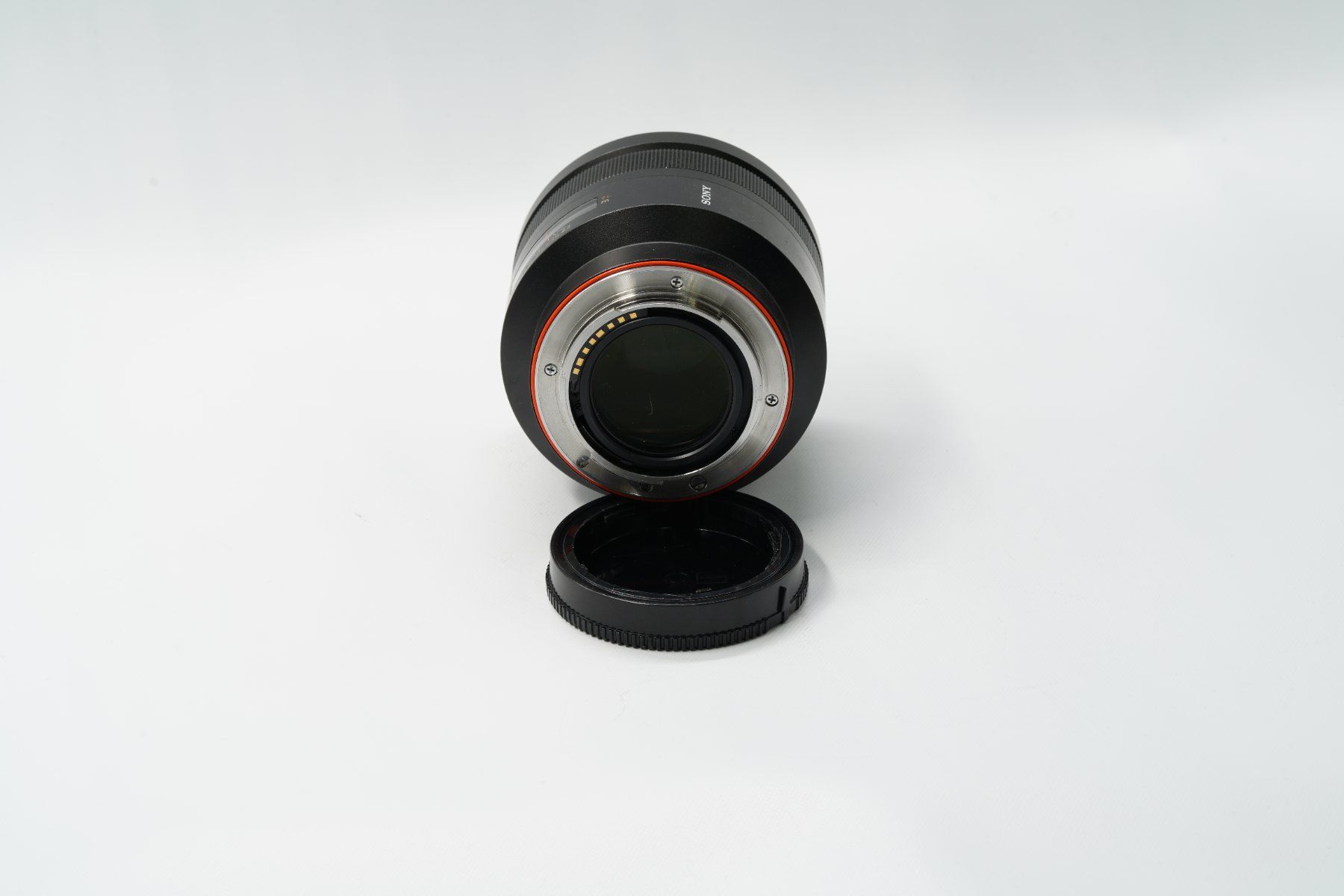 Zeiss Obiettivi: Zeiss Planar A 85mm f/1.4 ZA Objektiv – Usato da Galgenen venduto da Fmg 2