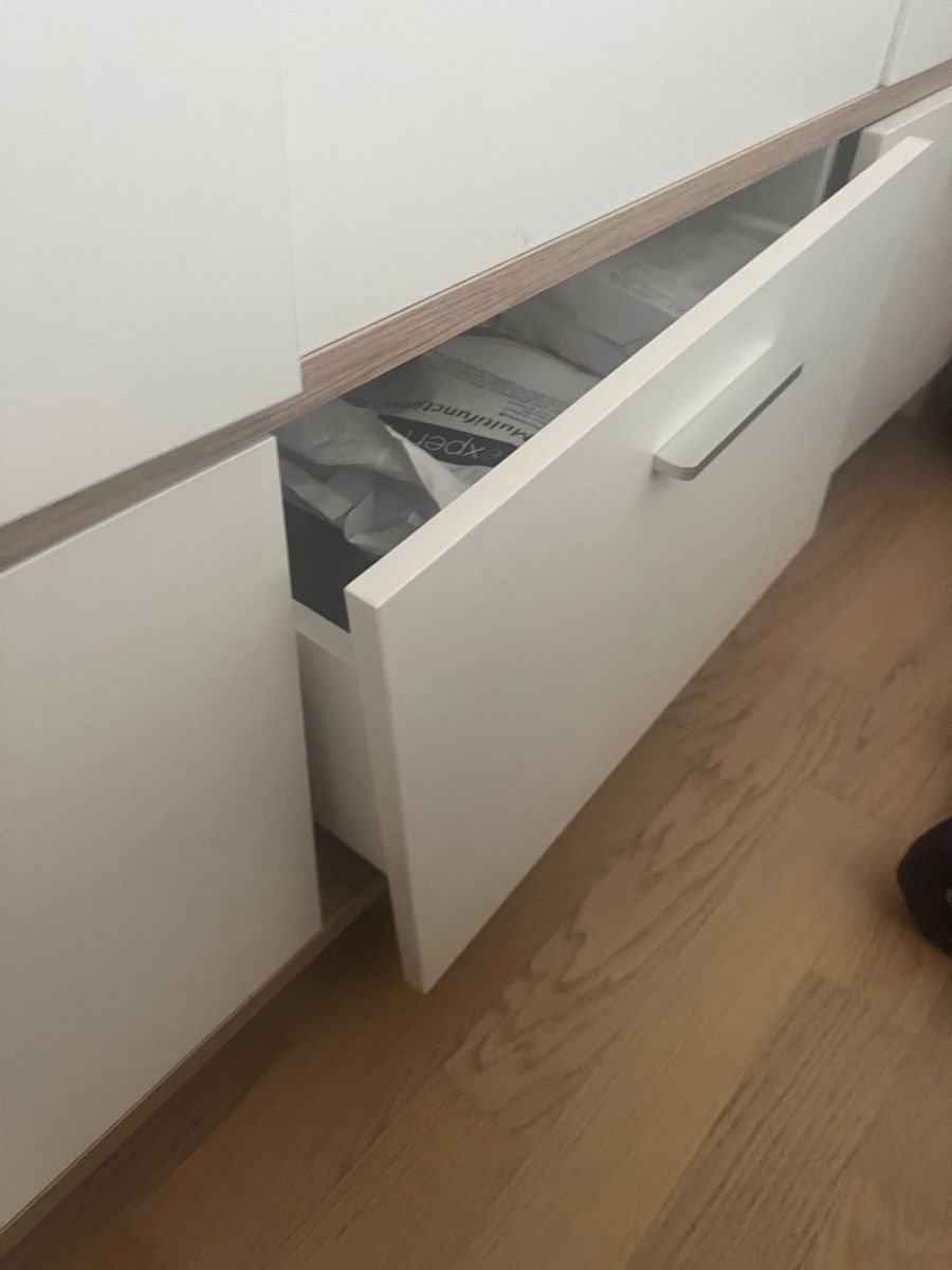 Armoires: Wardrobe  – D'occasion à Lufingen par swe_9cfx 1