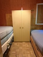 Kleiderschrank