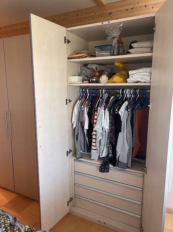 Pfister Armadi: Kleiderschrank Möbel Pfister – Usato da Windisch venduto da _gris_ 1