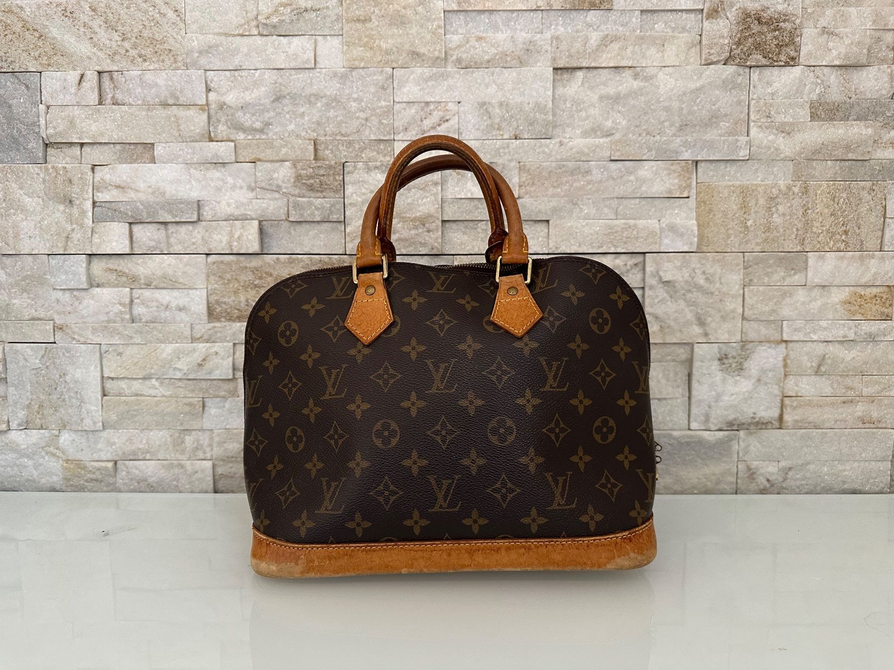 Louis Vuitton Borse da donna: Louis Vuitton Alma Canvas -Nr. 752 – Usato da Hittnau venduto da LuxAndMore 1