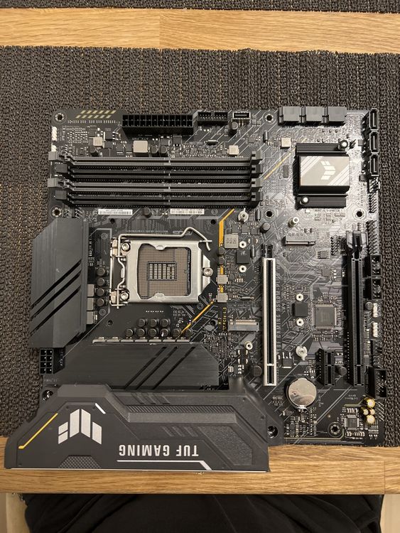Asus TUF GAMING B560M-PLUS Scheda Madre LGA1200 Per Intel 10/11 Gen (Aperta Mai Usata)