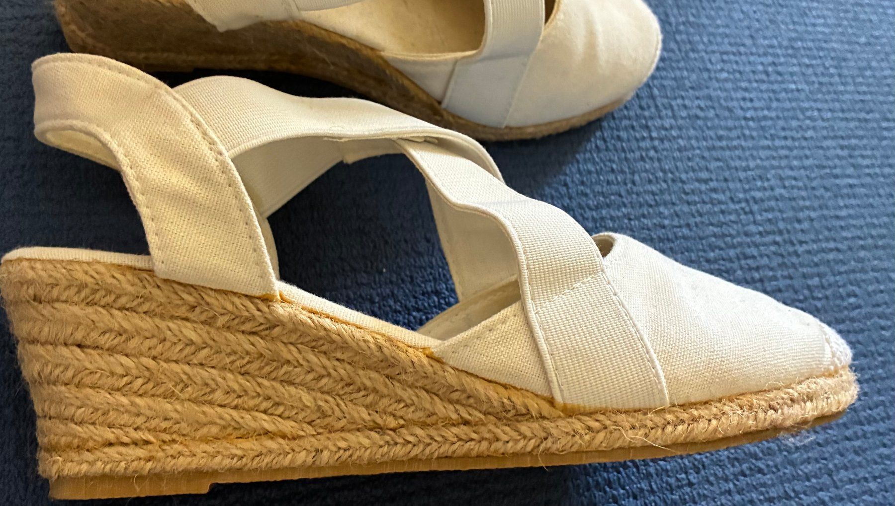Off-White Chaussures femmes: bpc Korbsandalen Gr. 36 offwhite – D'occasion à Stäfa par wedapina 3
