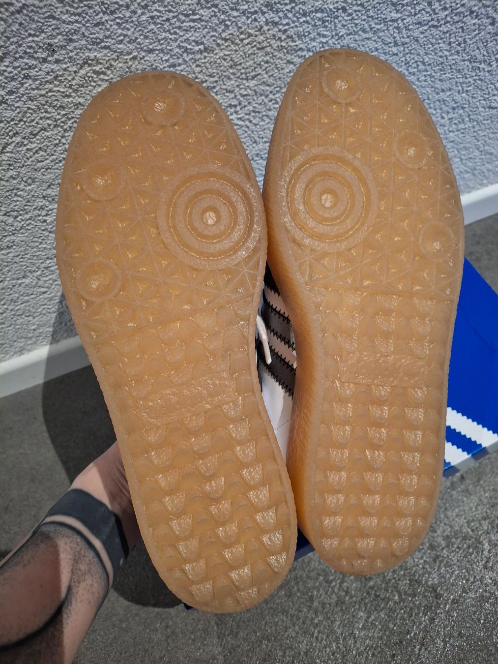 Adidas Damenschuhe: Adidas SAMBA 39 Top Zustand Sneaker – Gebraucht aus Widnau von Ms_Lefthand 4