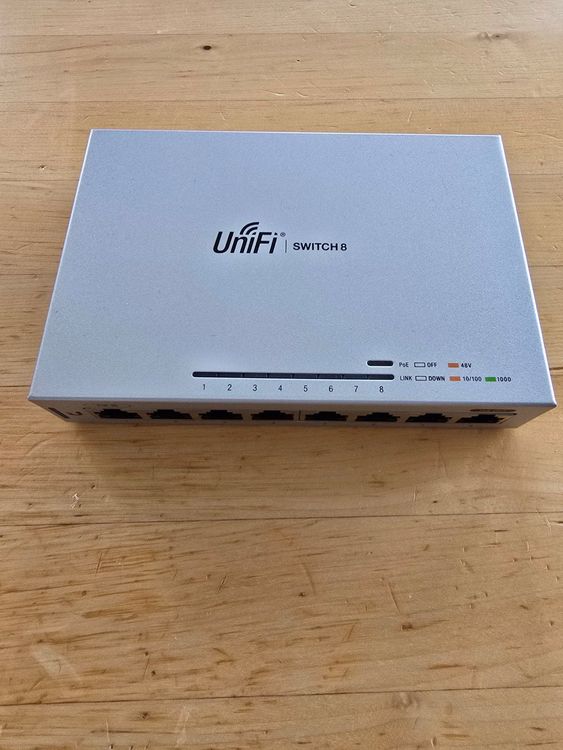 Ubiquity US8 Switch (Gebraucht) in Rotkreuz für CHF 28 – mit Lieferung ...