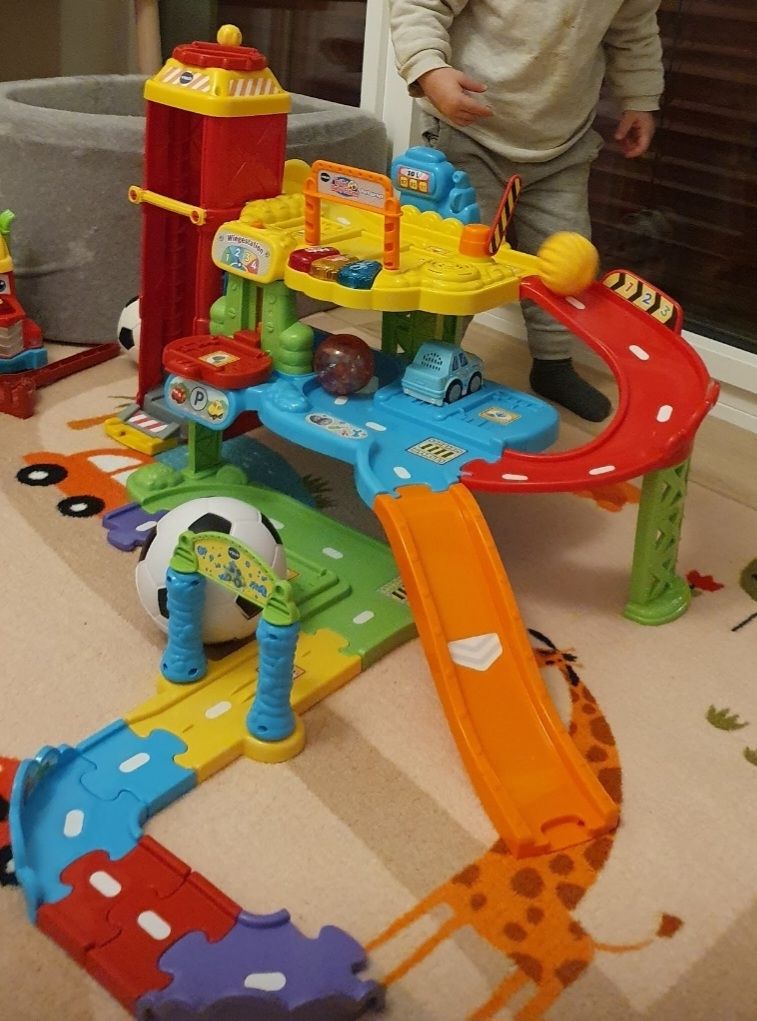 Vtech Spielzeuge: VTech Toot-Toot Drivers Garage Playset - Good Condition – Gebraucht aus Zürich von Dani.M6 1