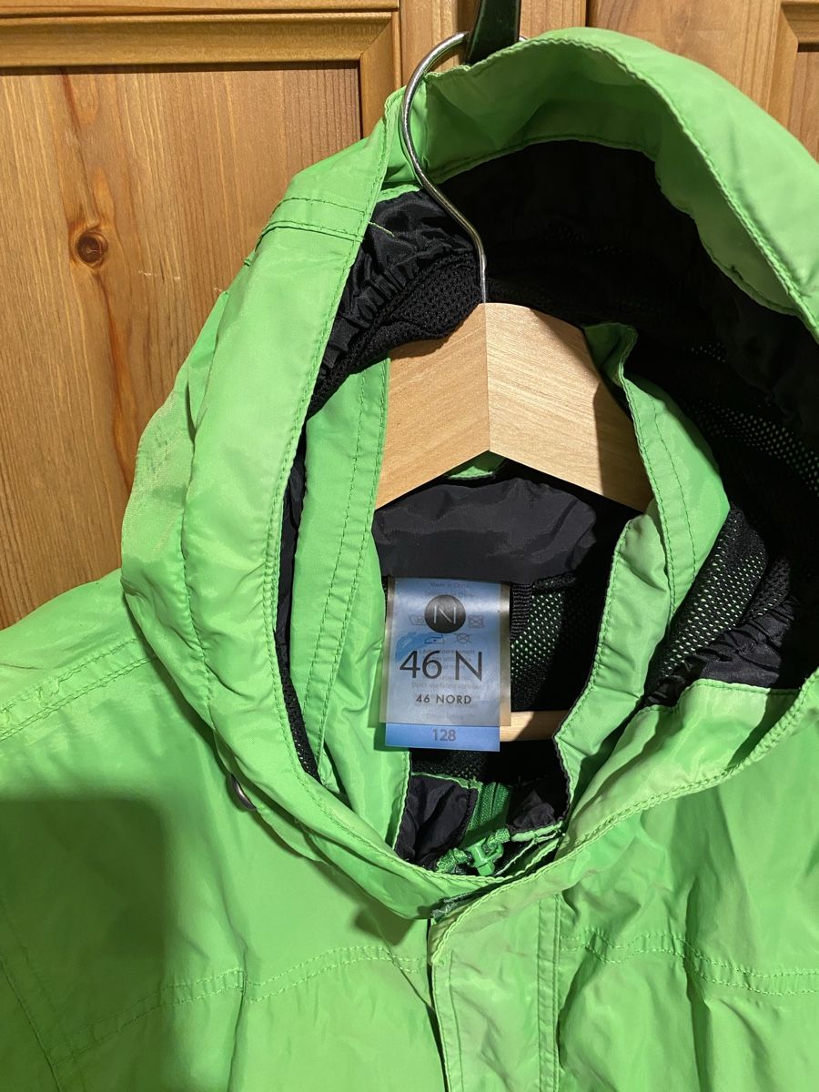 Lotti & Set di vestiti: Hiking Boots & Outdoor Clothes Bundle for Age 7-8 Years – Usato da Maur venduto da sze_rcf7 8