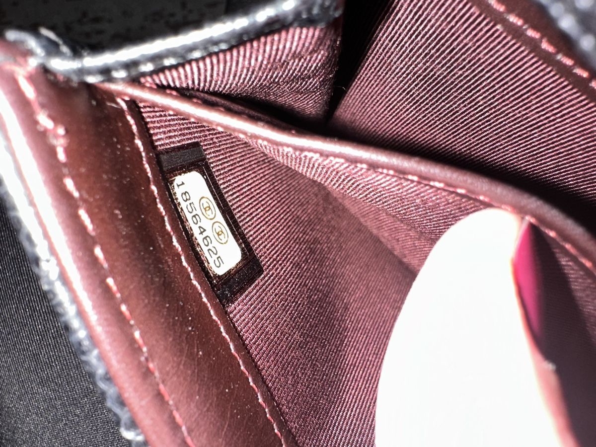 Chanel Portamonete: Chanel Sara Long Wallet – Usato da Frümsen venduto da Swissline90 4