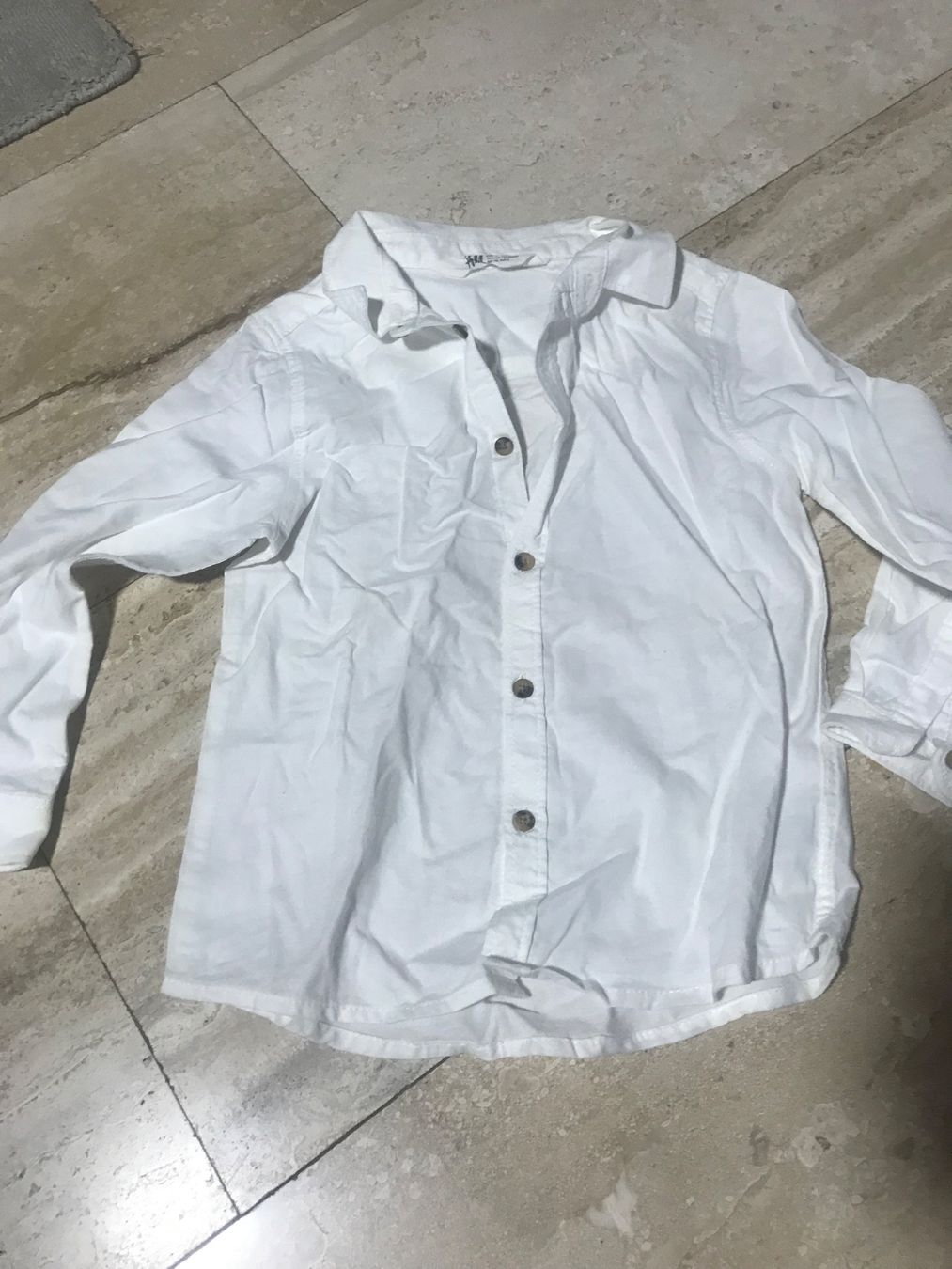 H&M Camicie, T-shirt & Polo: Dünnes Hemd – Nuovo (secondo la descrizione) da Oftringen venduto da mbc_b8vr