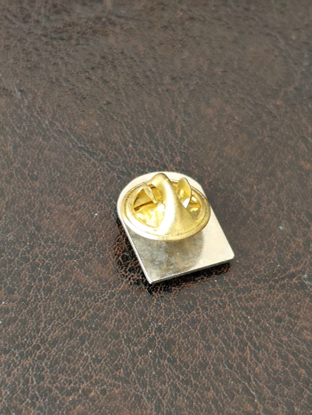 Placchette & Badge: Ancien pins Commodore PSG / retrogaming  – Usato da Moléson-s-Gruyères venduto da Greg2707 2