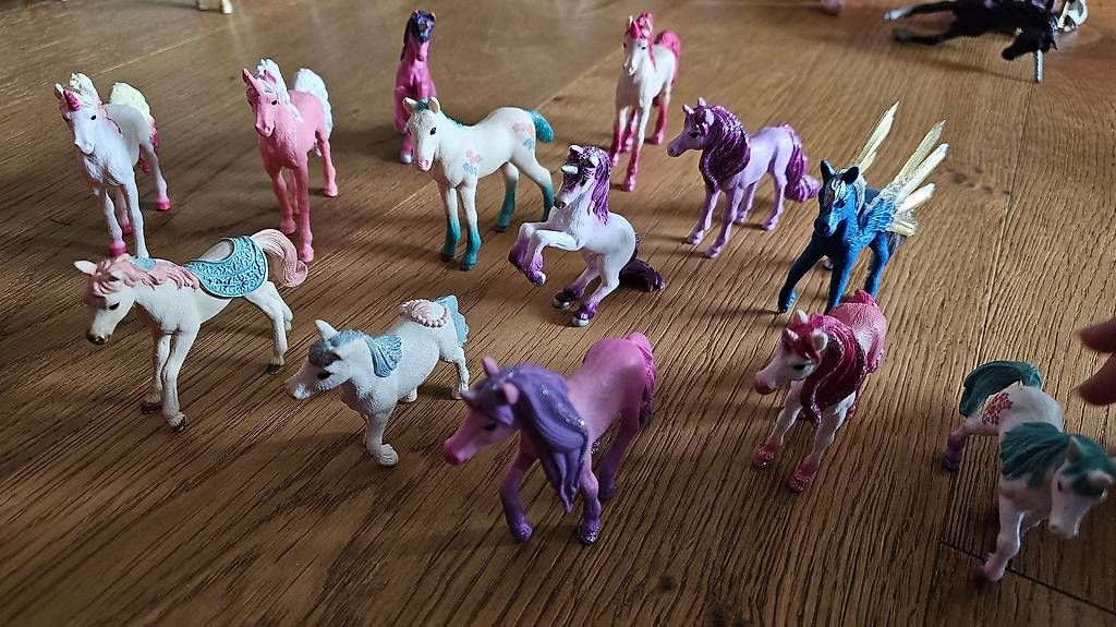 Giocattoli: Bayala Schleich Fohlen Einhörner Set – Usato da Zollikofen venduto da coolola13 2