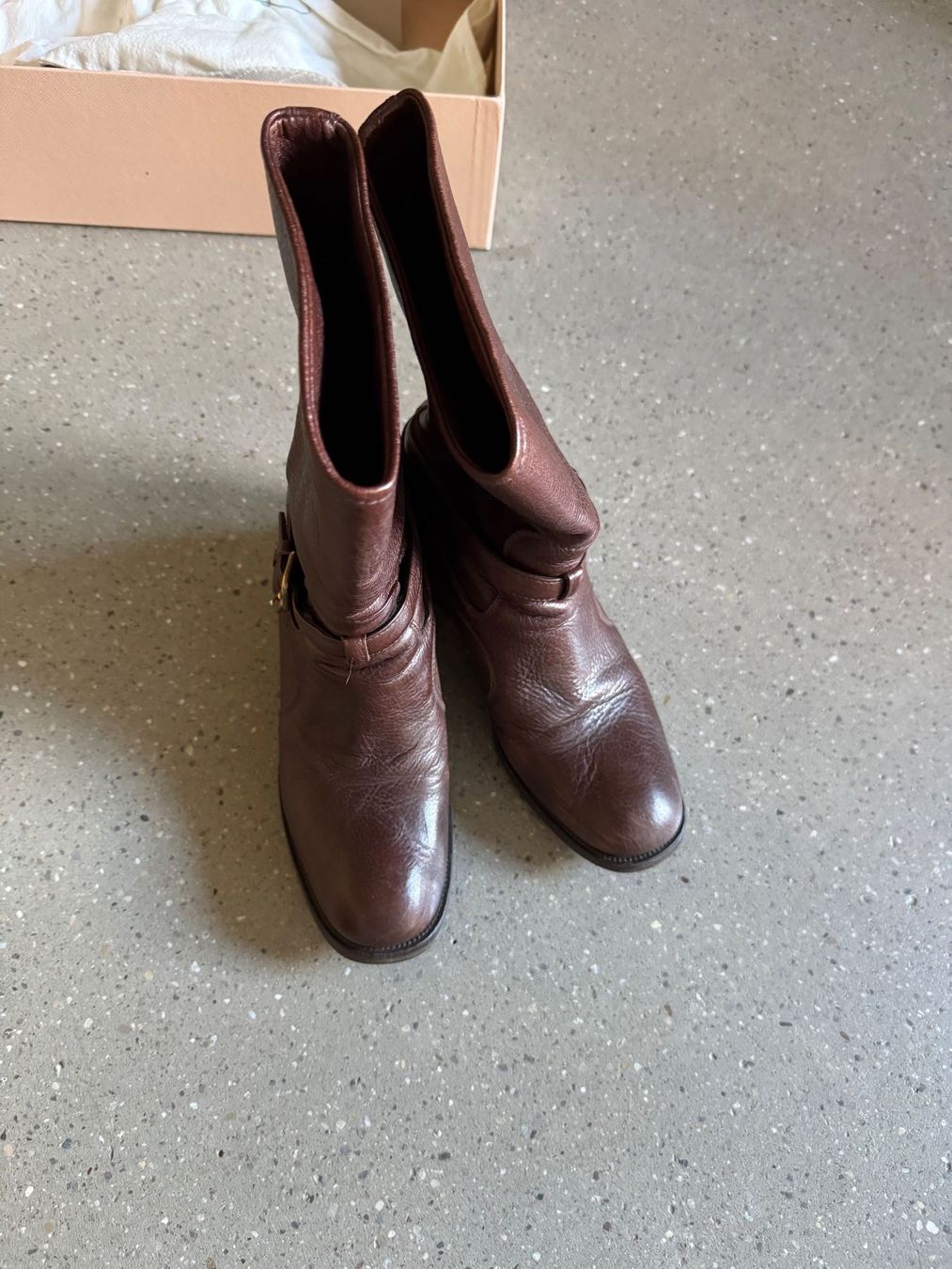 Prada Scarpe da donna: Prada Stiefeletten Leder braun Grösse 38.5 – Usato da Zürich venduto da Schmusnik 4