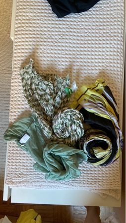 Lot de 3 foulards multicolores, différents motifs