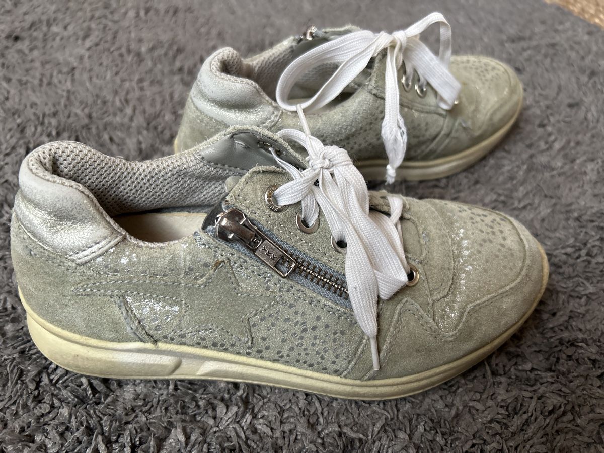Superfit Scarpe per ragazze: Superfit Schuhe Gr.31 – Usato da Dottikon venduto da cimar