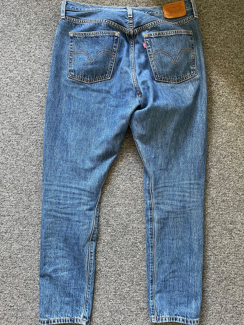Levi's Jeans: Levi's Jeans – Usato da Gondiswil venduto da kaj_26vz 2