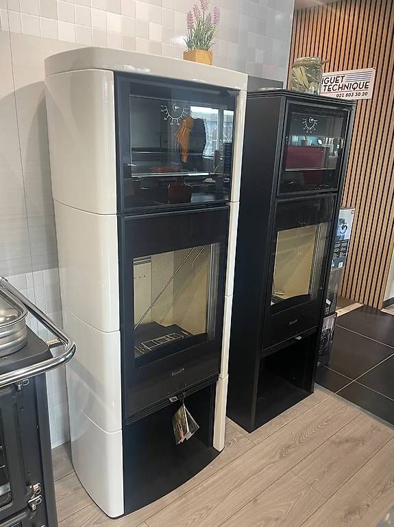 Stufe caminetto: Poêle à bois avec four de cuisson Rizzoli – Usato da Tolochenaz venduto da FiguetTechnique