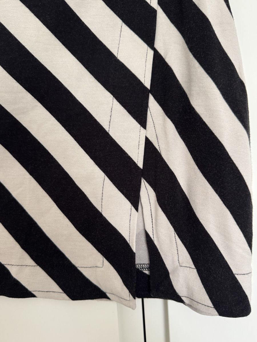 Jupes: Striped skirt – Neuf (Voir description) à Genève par chk_h2dy 2